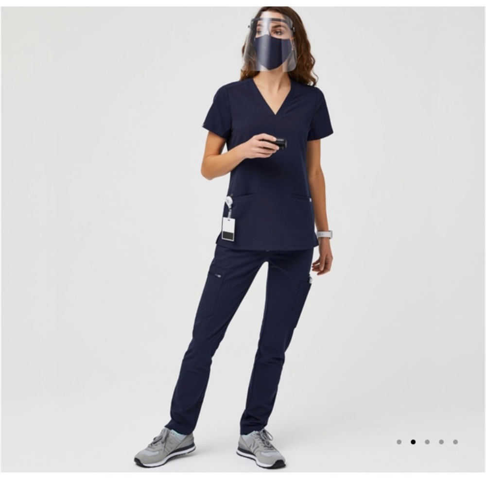 Figs Scrubs Casma S Yola Tall S set black gently used Classic scrub sets Figs.